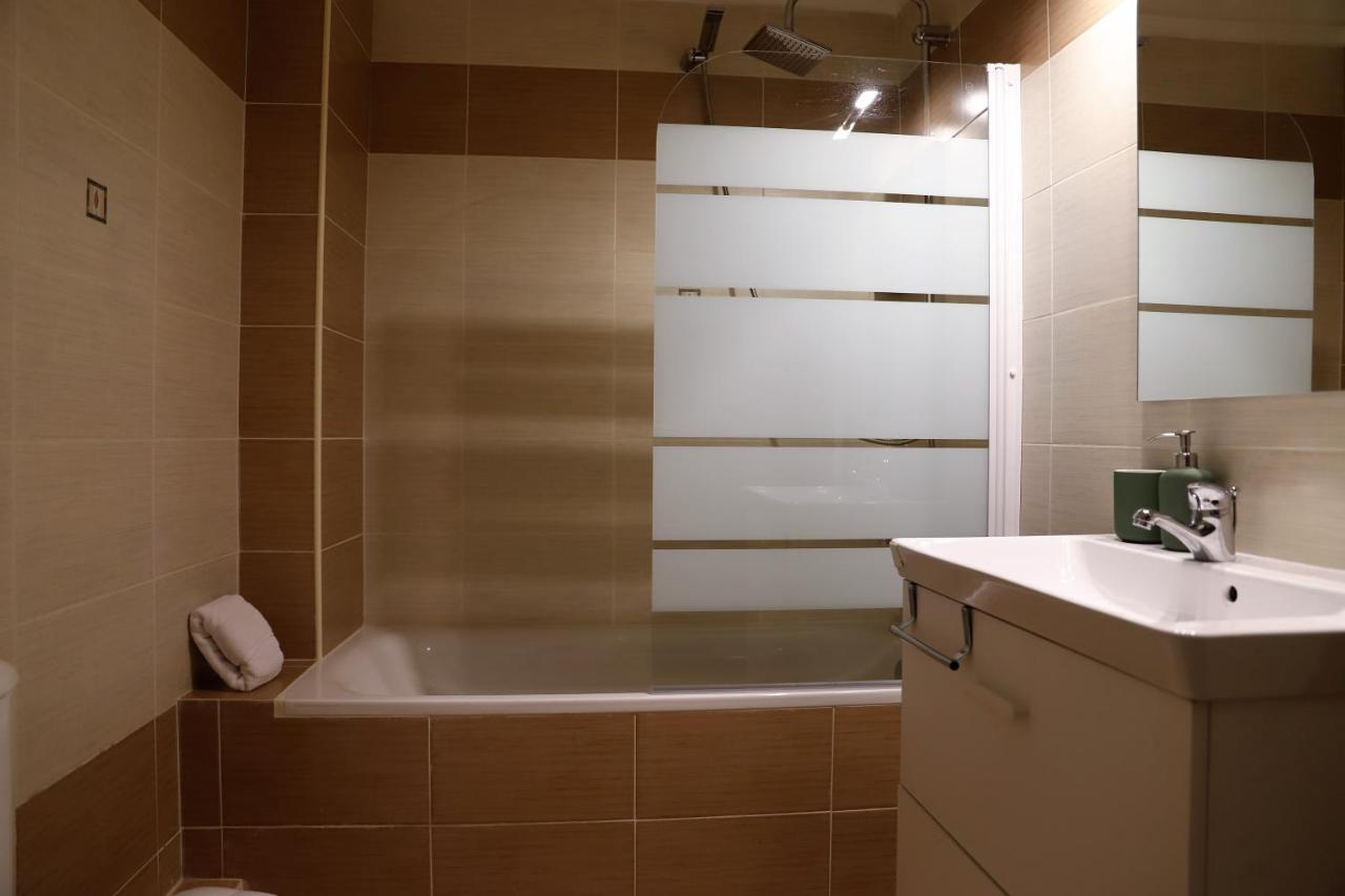 New Stylish And Cozy Apartment Krani Buitenkant foto